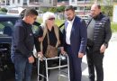 Ayşe Teyzenin Yardımına Gençler Koştu