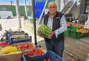 Tarlada Üretip Pazarda Satıyor