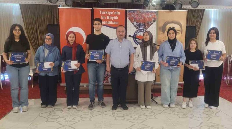Balıkesir’de Öğrenciler Önce Okudu, Sonra Yazdı