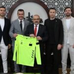 Vali Ustaoğlu’na Ziyaret