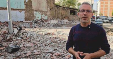 Deprem Araştırmacısı, Sındırgı’da 36 Saat Geçirdi